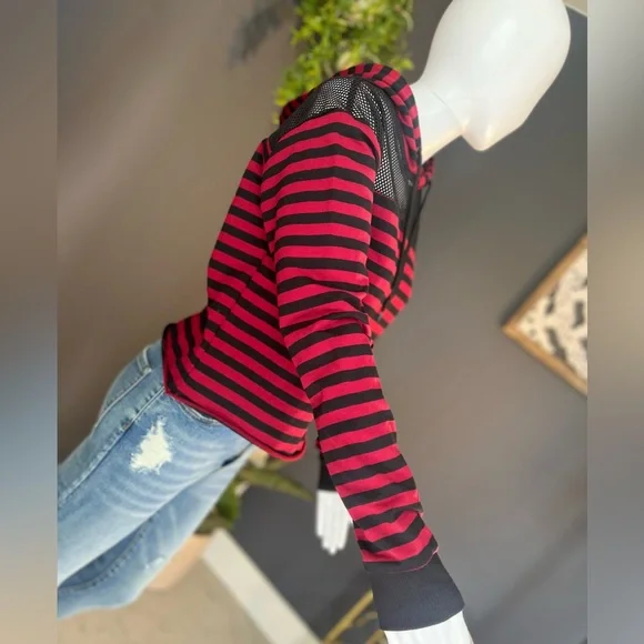 Hot topic - Picture 12 of 14